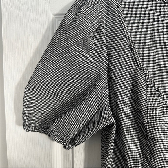 Urban Outfitters Puff-Sleeve Emily Button Up Dress, size L, stretch, mini - Picture 4 of 12